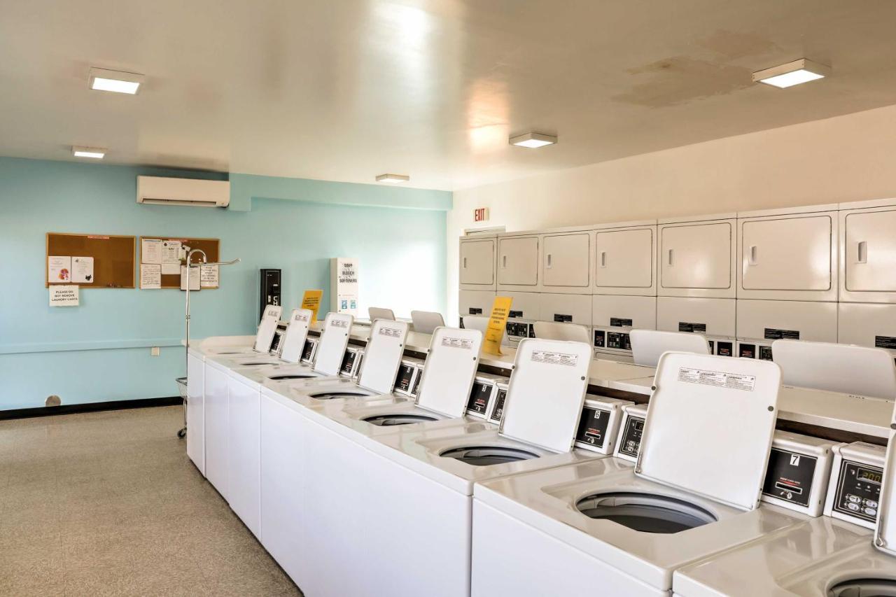 Cozy Lake Havasu City Home With Dock And Beach Access! Luaran gambar